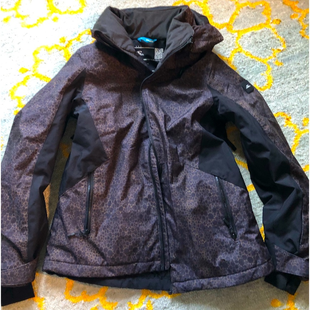 O’Neill Women’s Snowboarding/Skiing jacket.  Size Medium.  Only worn one time